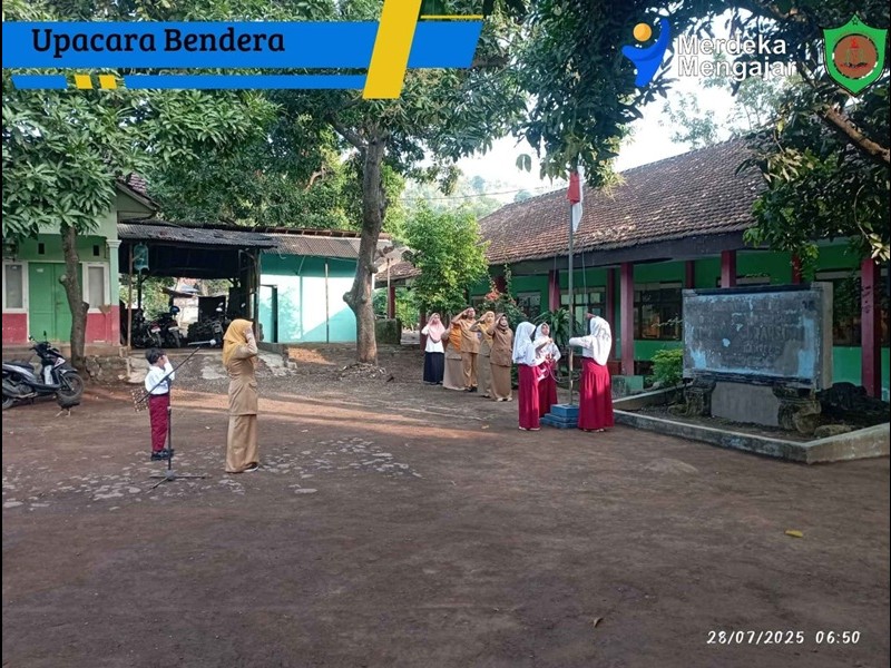 UPACARA BENDERA